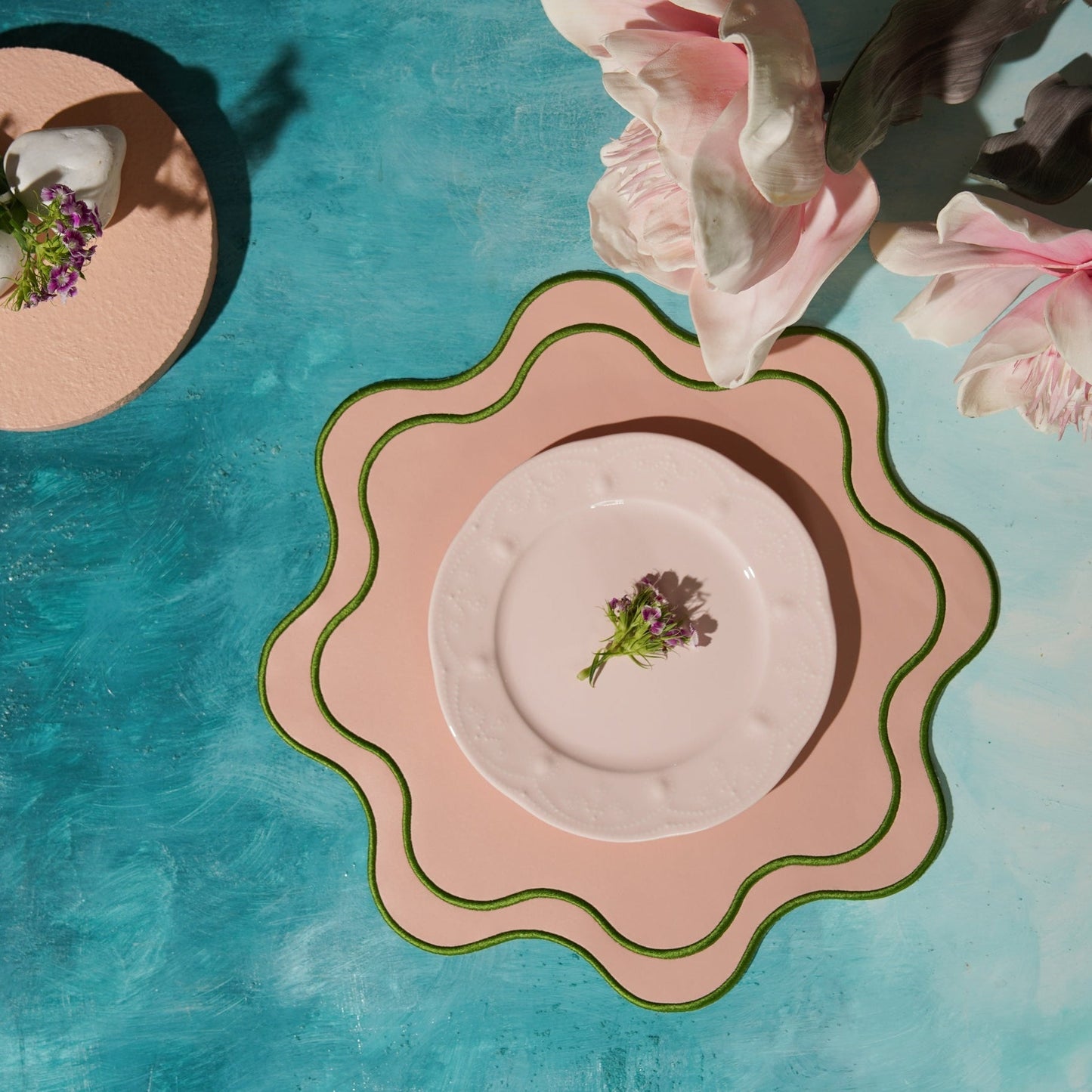 HAVEN PINK WAVY EDGE FAUX LEATHER PLACEMAT - mosswell.us