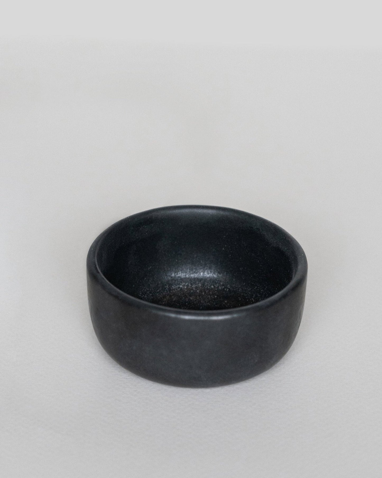 Black Matte Stoneware Pinch Bowl - mosswell.us