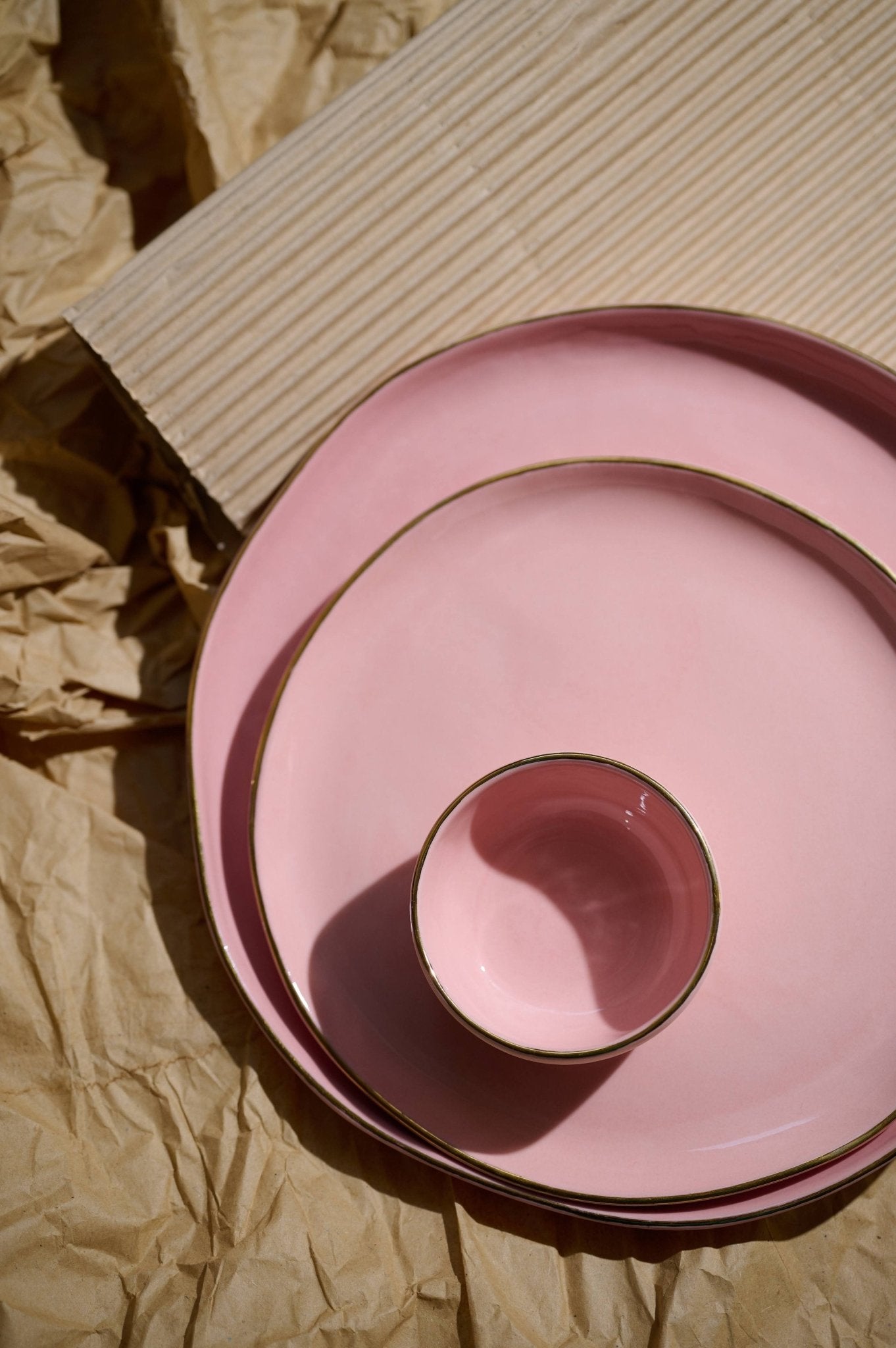 Handmade Porcelain Dinner Plates with Gold Rim. Powder Pink - mosswell.us