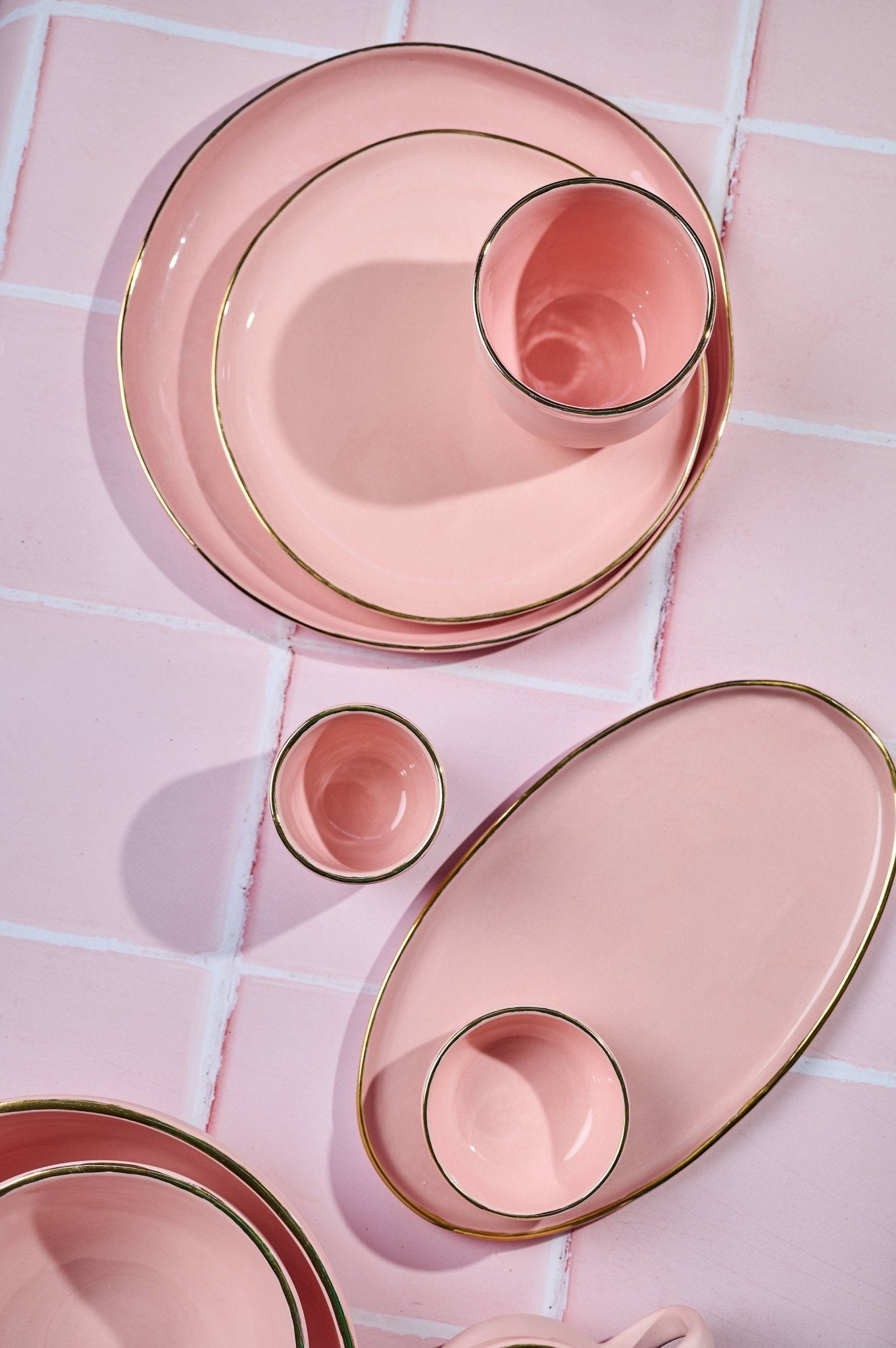 Handmade Porcelain Dinner Plates with Gold Rim. Powder Pink - mosswell.us