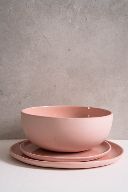 Handmade Porcelain Salad Serving Bowl - Powder Pink - mosswell.us