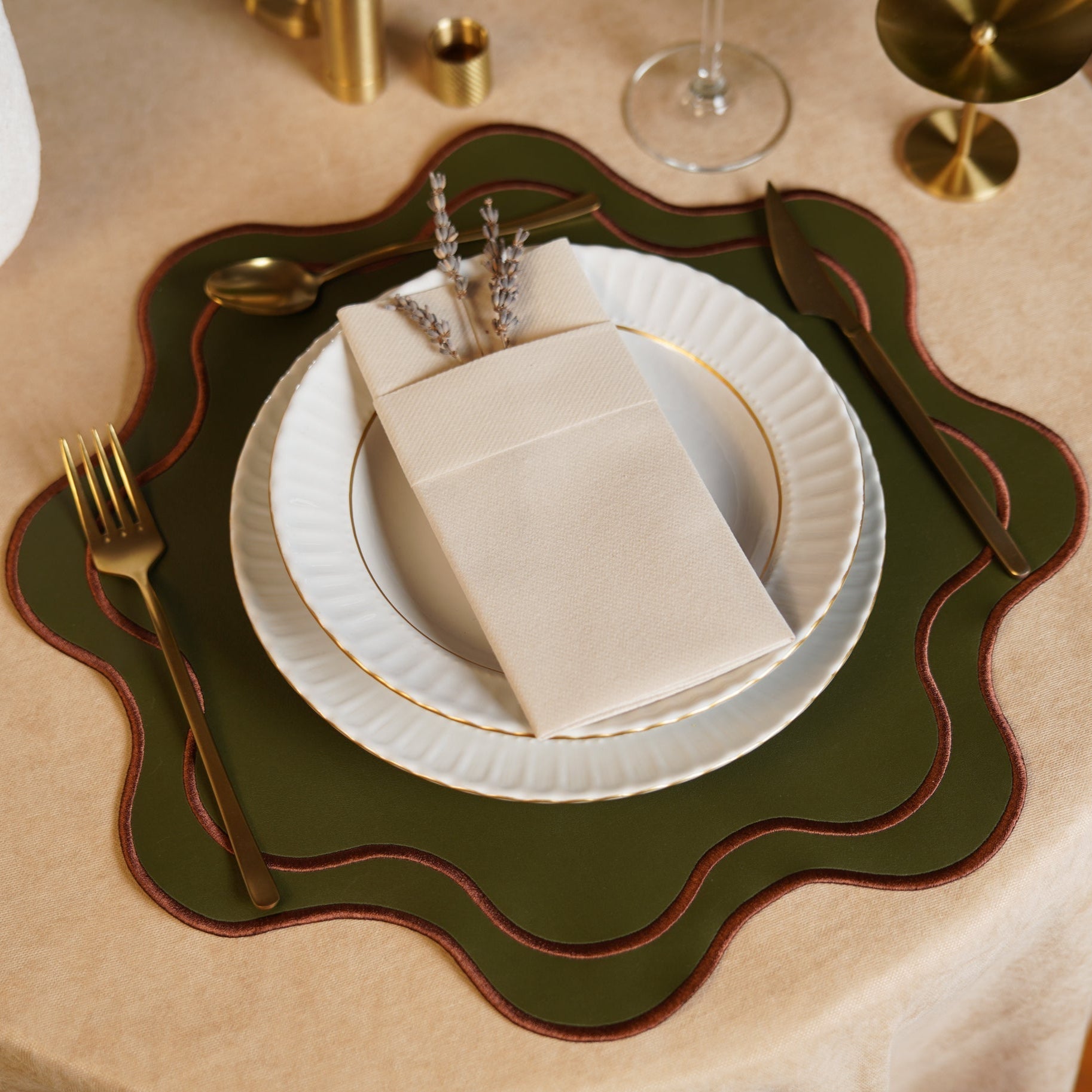 HAVEN DARK GREEN BROWN TRIM WAVY EDGE FAUX LEATHER PLACEMAT - mosswell.us