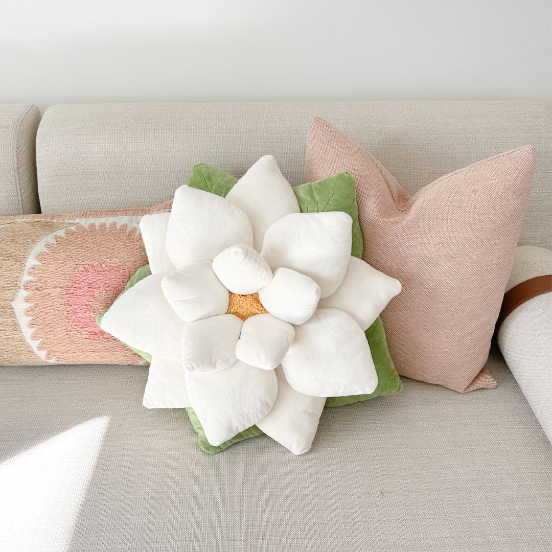 Poinsettia Pillow - Marshmallow White - mosswell.us