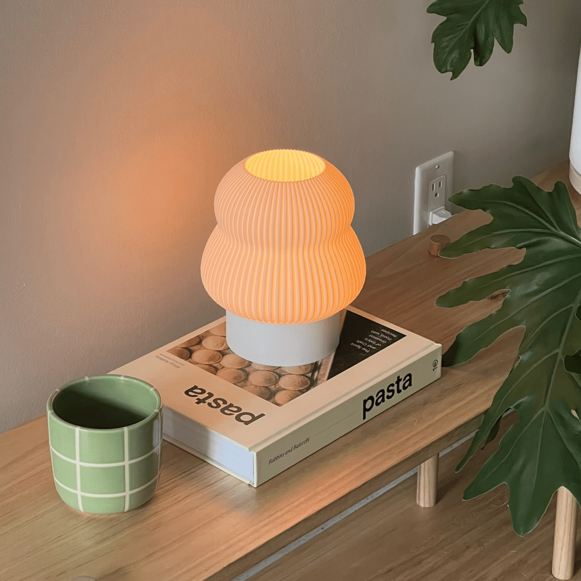 Poly Table Lamp - mosswell.us