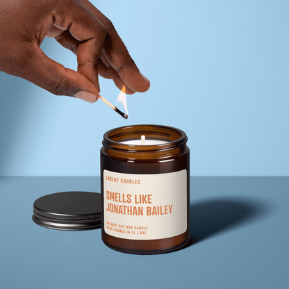 Smells Like Jonathan Bailey | Soy Wax Scented Candle - Cat Rodeo