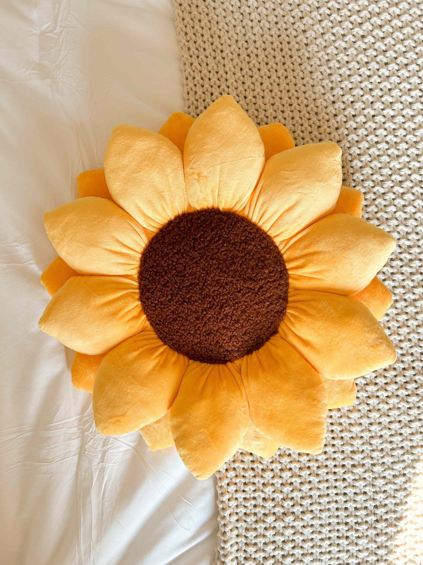 Sunflower Pillow - Golden Yellow - mosswell.us