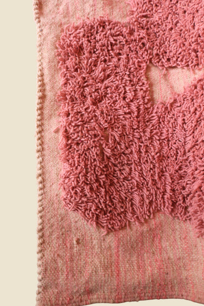 Talyat Berber Moroccan Rug – Pink Wool Shag Design - Cat Rodeo