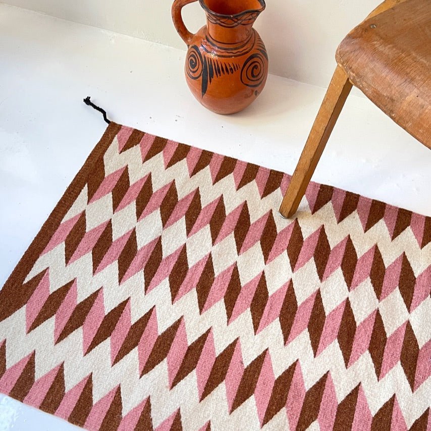 Teo Rug in Umber/Pink - mosswell.us