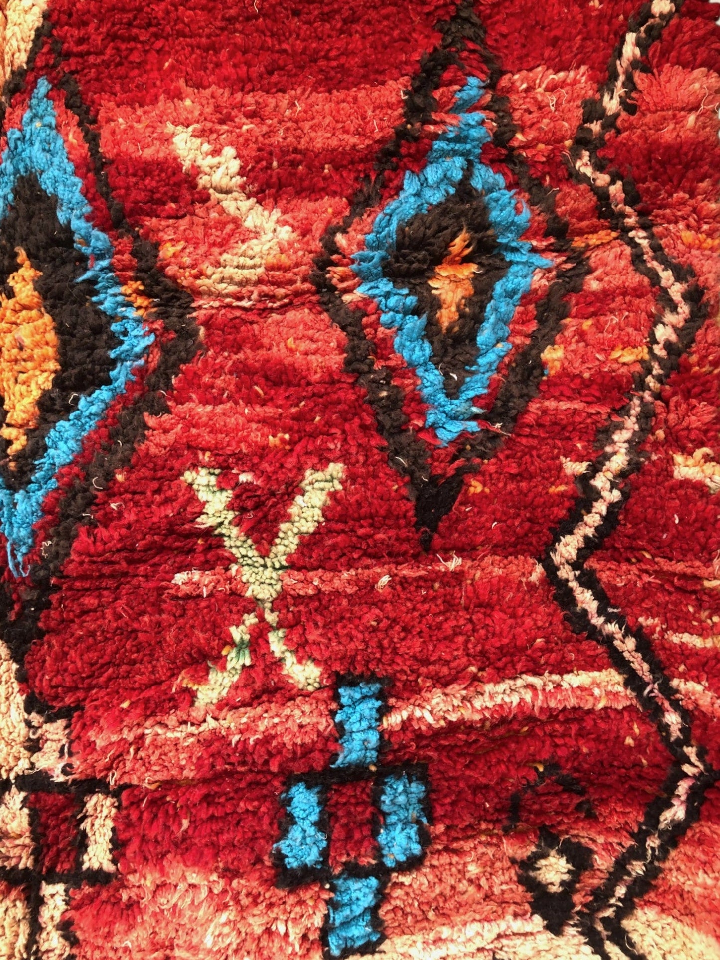 The Fatima Rug – Handwoven Moroccan Wool - Cat Rodeo