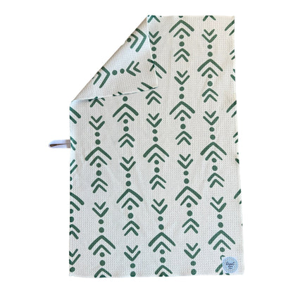 TO THE POINT KITCHEN TOWEL - Cat Rodeo