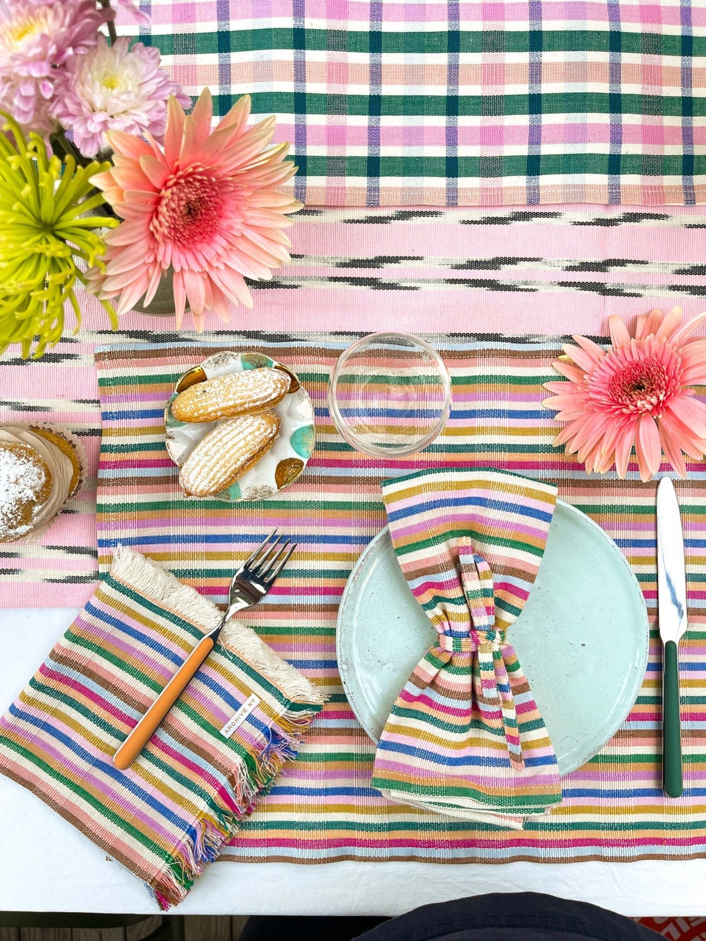 Valentina Rainbow Placemat - mosswell.us